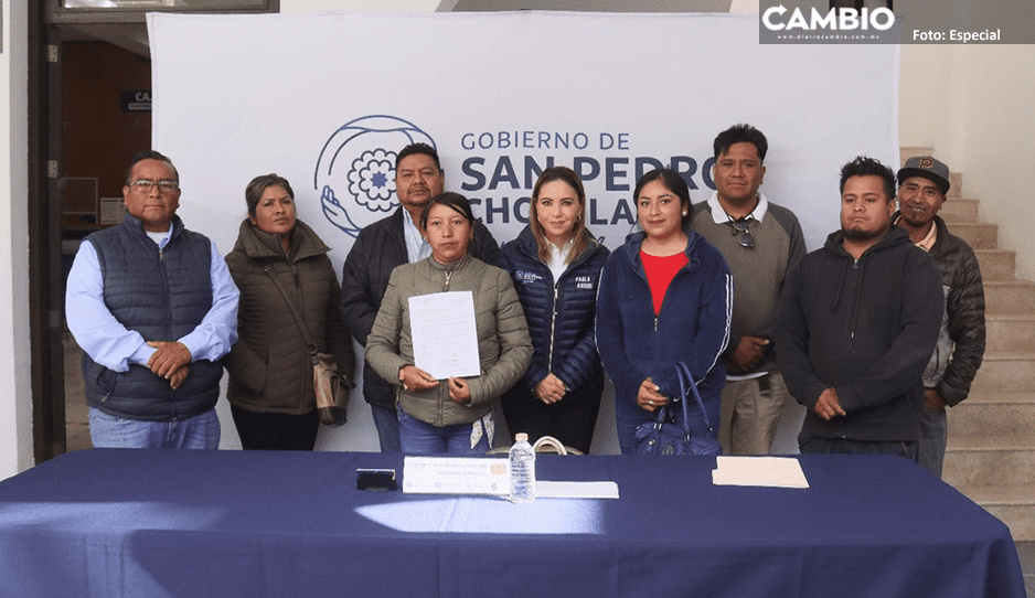 Paola Angon formaliza entrega de terreno para la construcción de Telebachillerato en Zacapechpan