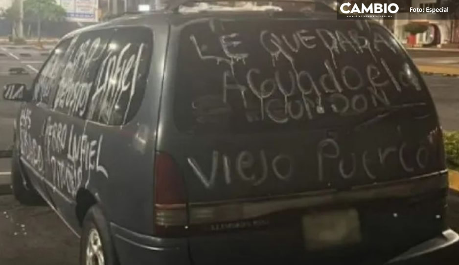 “Viejo puerco”: Rayan camioneta de infiel (FOTO)