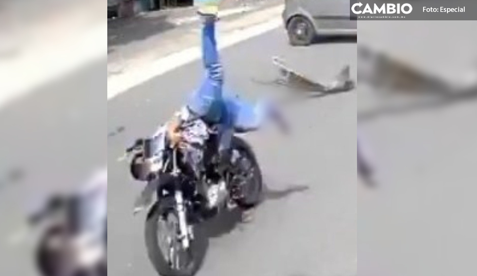 FUERTE VIDEO: Motociclista pierde la pierna tras chocar terriblemente con un auto