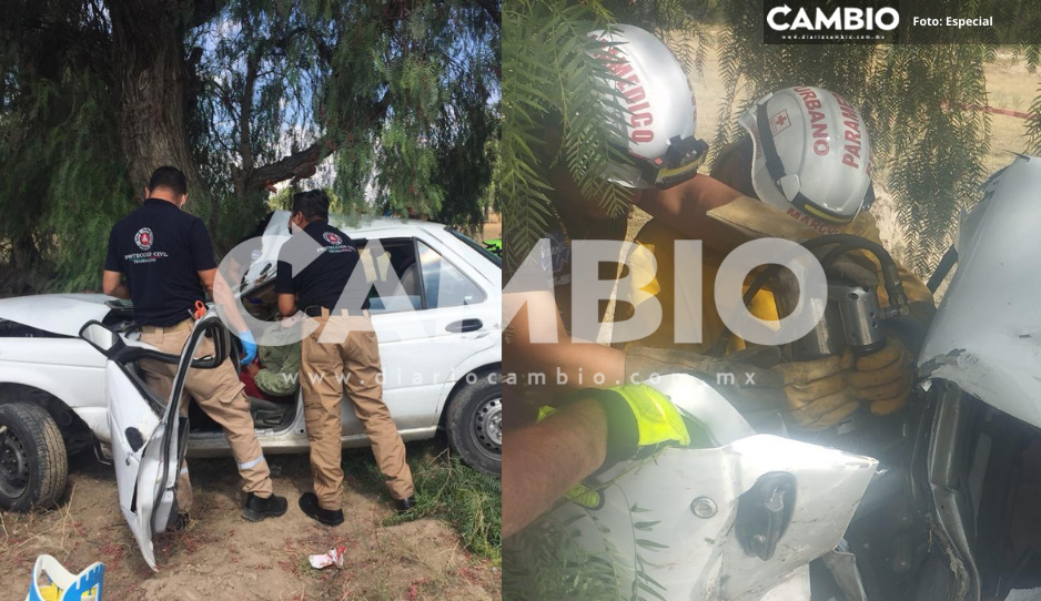 Muere joven prensado tras chocar contra árbol en San Mateo Tlaixpan