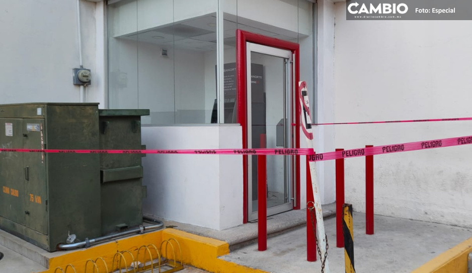 Delincuentes intentan arrancar cajero de Banorte