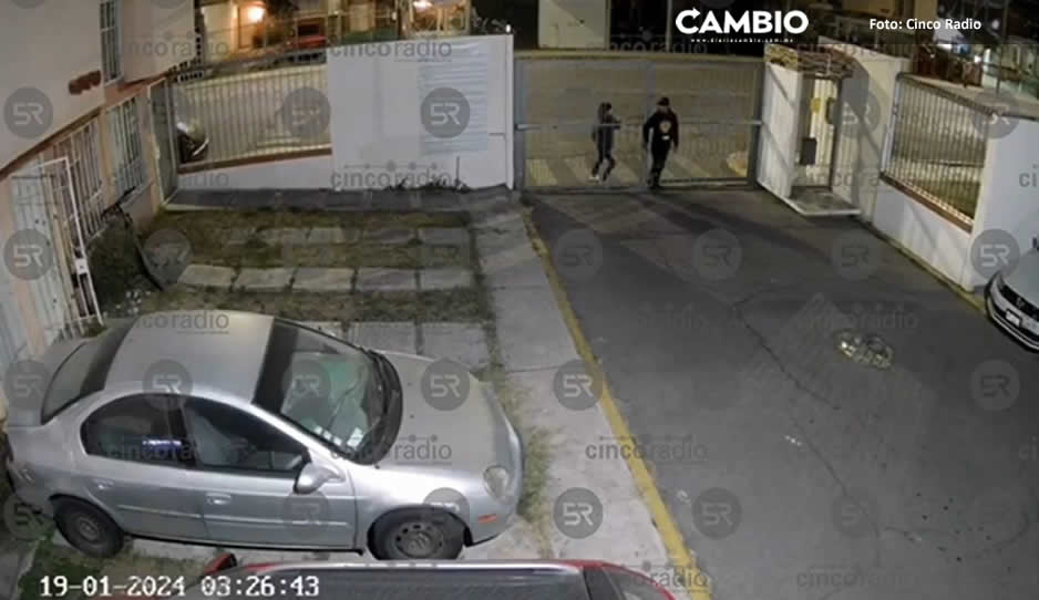 ¡Otra vez! A punta de pistola, asaltan a vecino de Los Héroes (VIDEO)