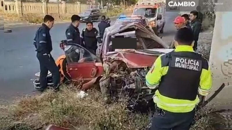 Conductor queda prensado tras chocar en la México-Puebla