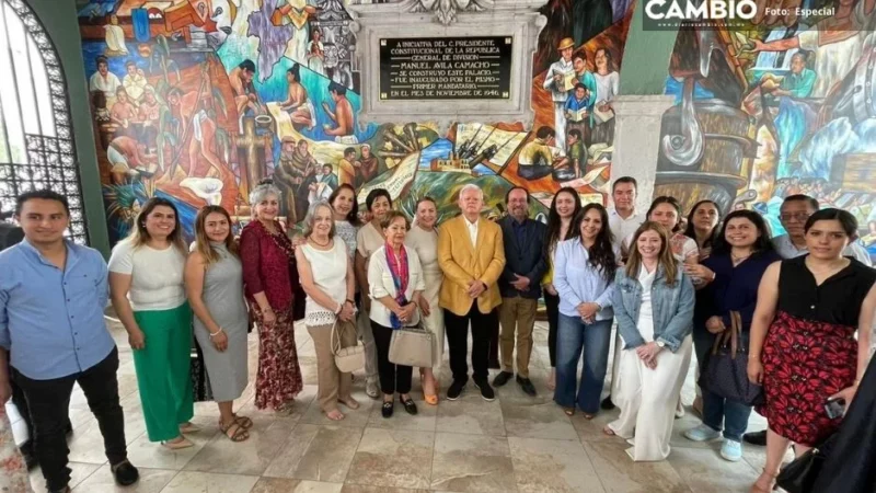 Inaugura Carlos Peredo mural "555 años de la conquista por Moctezuma" en Teziutlán
