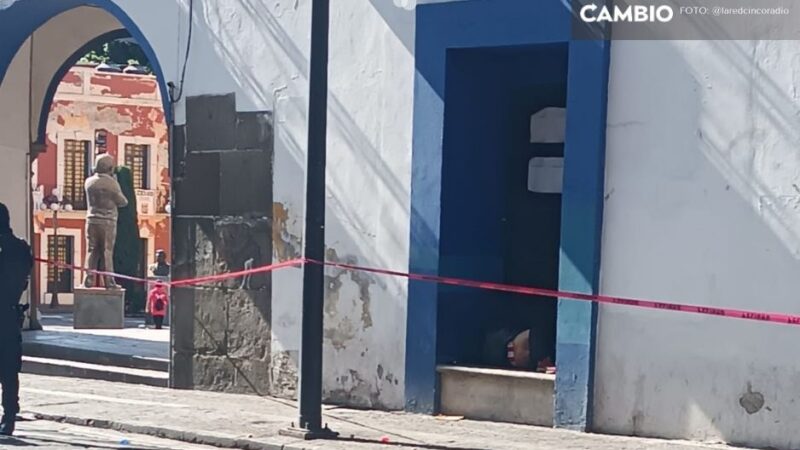 Hallan sin vida a indigente en calles del Centro Histórico de Puebla