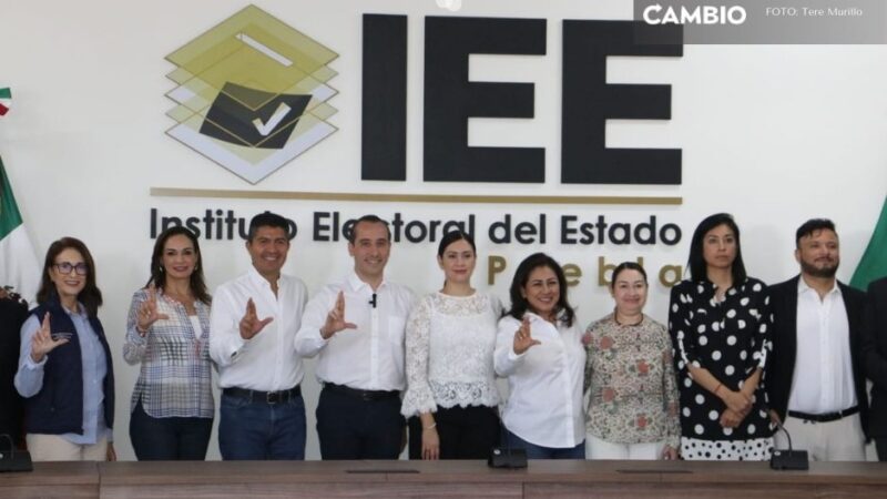 Mario Riestra se registra como candidato a la alcaldía; lo acompaña Lalo Rivera