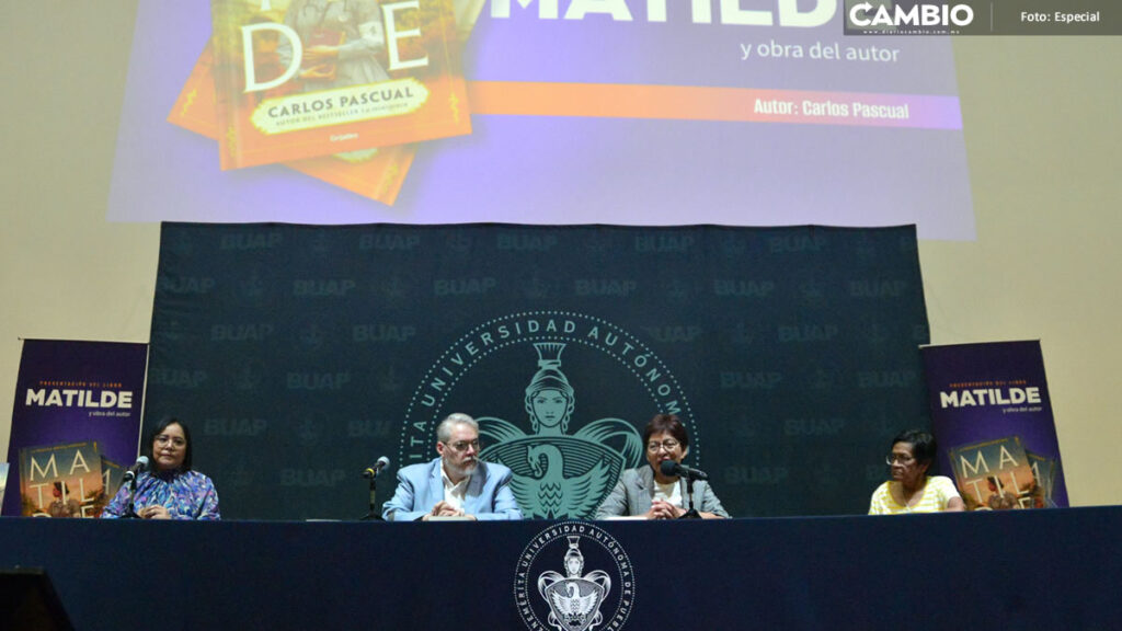 Asiste Lilia Cedillo a la presentación del libro “Matilde” de Carlos Pascual