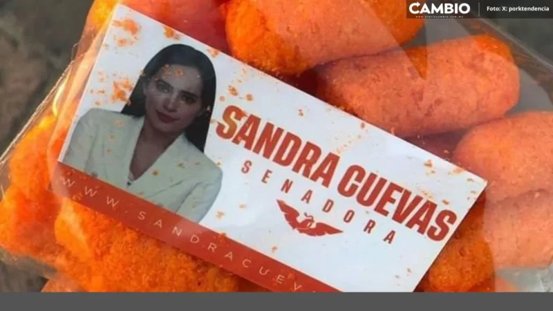 ¿Esto vale tu voto? Sandra Cuevas hace campaña al Senado con Cheetos “pirata” y la tunden en redes (FOTOS)