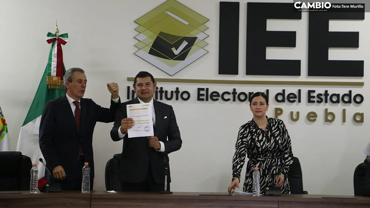 Unidos recuperaremos la seguridad de Puebla, asegura Armenta tras su registro en el IEE (VIDEO)