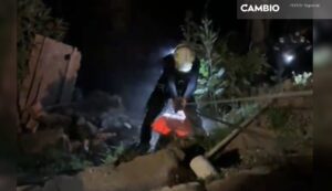 ¡Se salvó! Rescatan vivo a motociclista tras caer a un barranco en Viveros del Valle