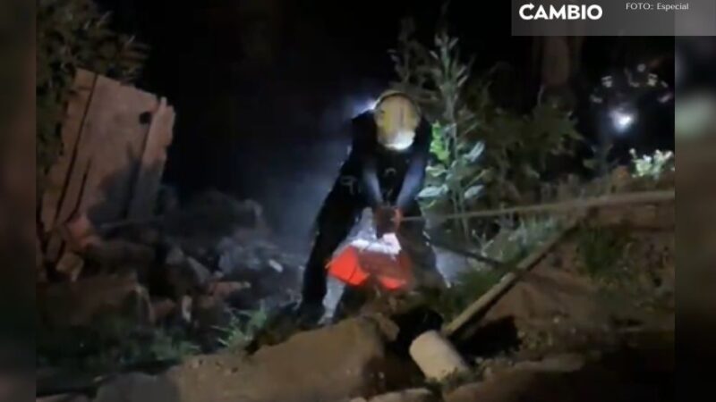 ¡Se salvó! Rescatan vivo a motociclista tras caer a un barranco en Viveros del Valle