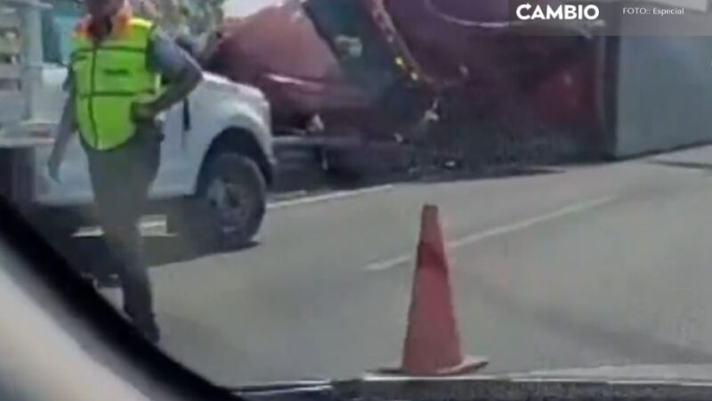 Volcadura de tráiler desquicia el tráfico sobre la autopista Puebla-Orizaba