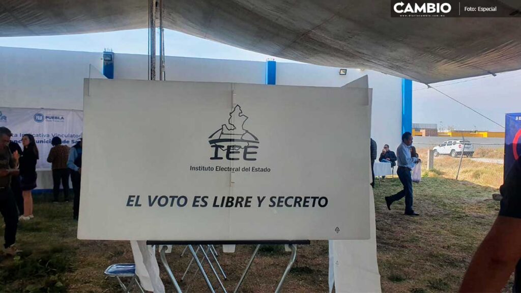 Casilla de votación para la  consulta indicativa vinculante del PAN en San Andrés Cholula