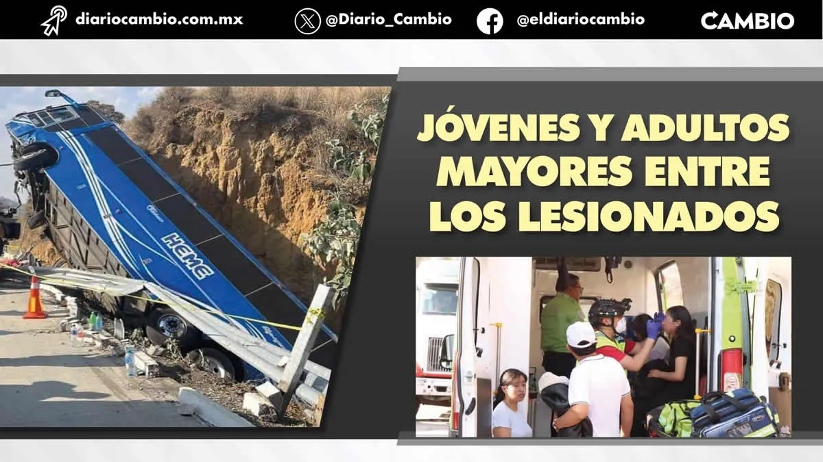 Cuatro muertos y 26 heridos dejó la volcadura de un autobús en la México-Puebla