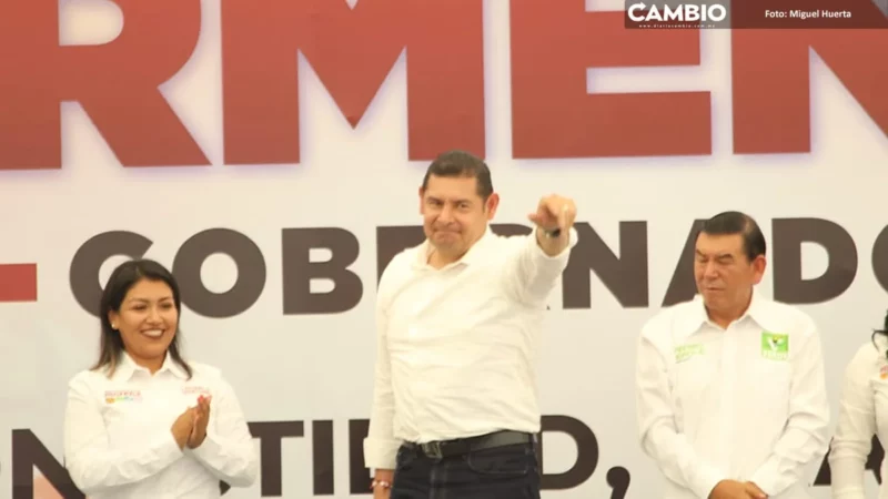Propone Armenta fábrica de paneles solares y transporte eléctrico en Puebla (VIDEO)