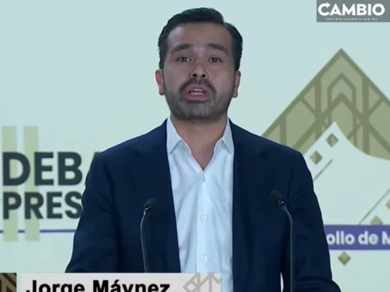 “I love you” Máynez se presenta con señas durante el debate presidencial