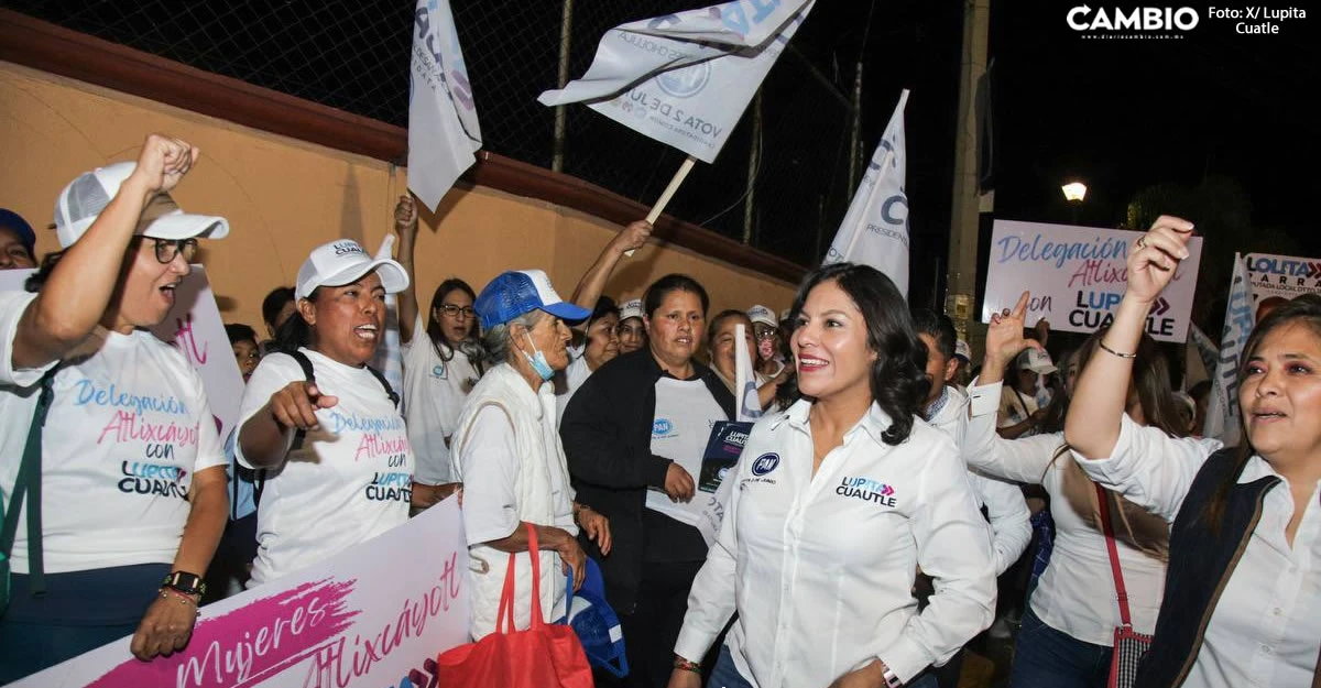 Lupita Cuautla encabeza caminata nocturna en San Andrés Cholula