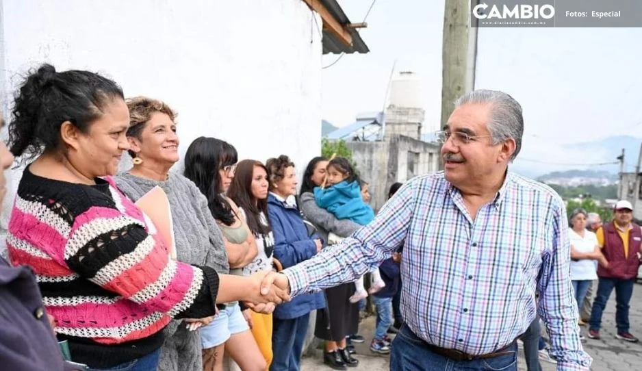Rogelio López se compromete a impulsar economía e infraestructura en colonias de Huauchinango