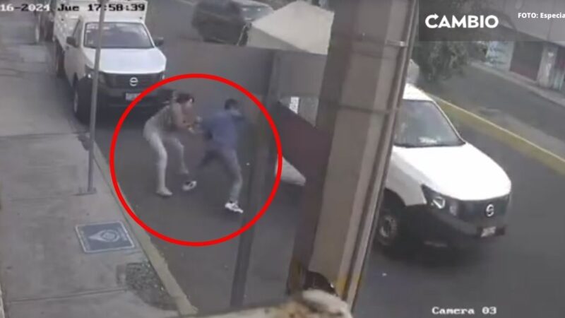 Captan a trabajadores de tienda de pinturas asaltando a una mujer en Santiago Momoxpan