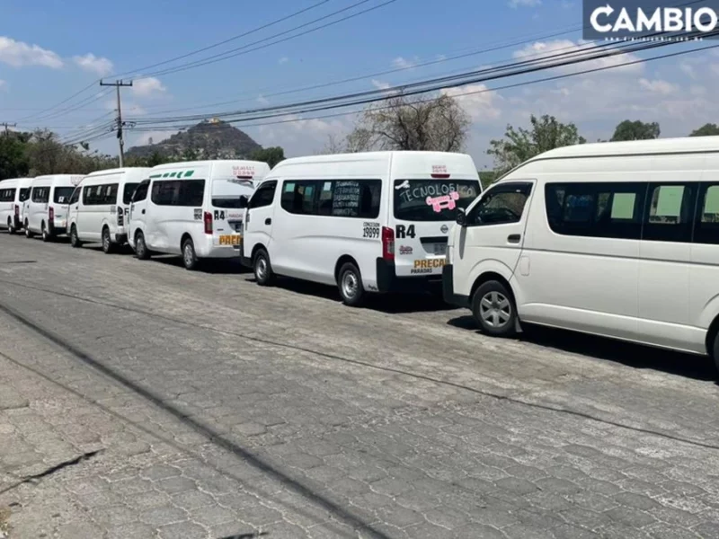 Caos en Atlixco: Transportistas bloquean vialidades por la invasión de ruta 35