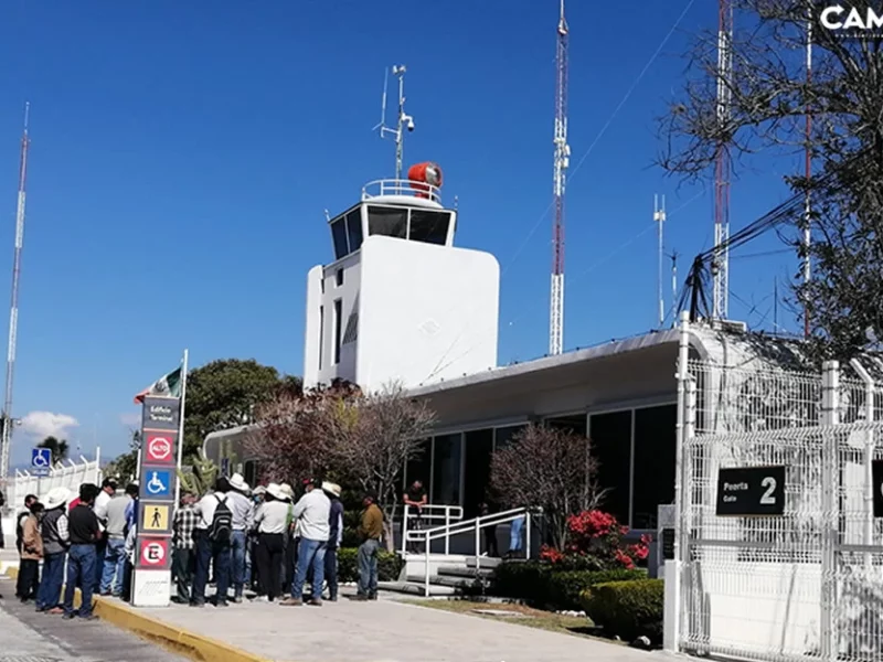 Campesinos de Tehuacán exigen detener los sobrevuelos de las avionetas “antilluvia”