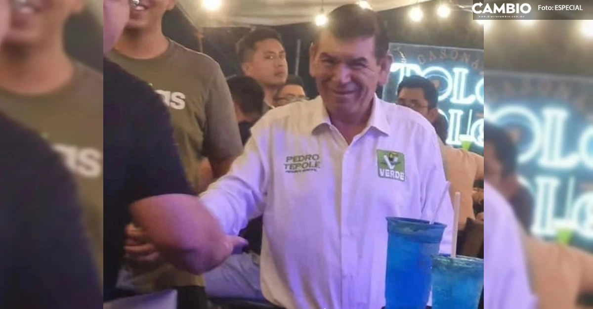 ¡Huele a desesperación! Pedro Tepole continúa persiguiendo votos en bares de Tehuacán