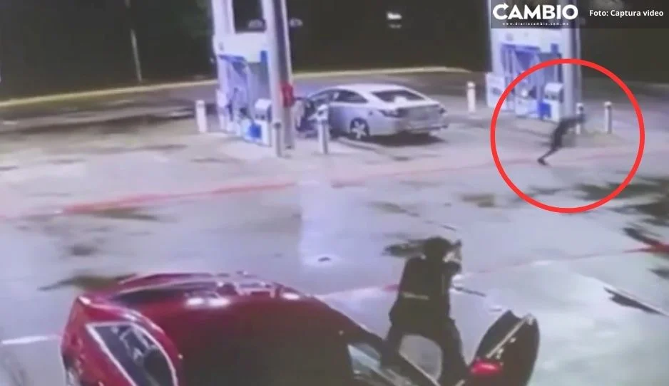 ¡Por hacerse el listo! Finge asaltar gasolinera y lo terminan matando (VIDEO)