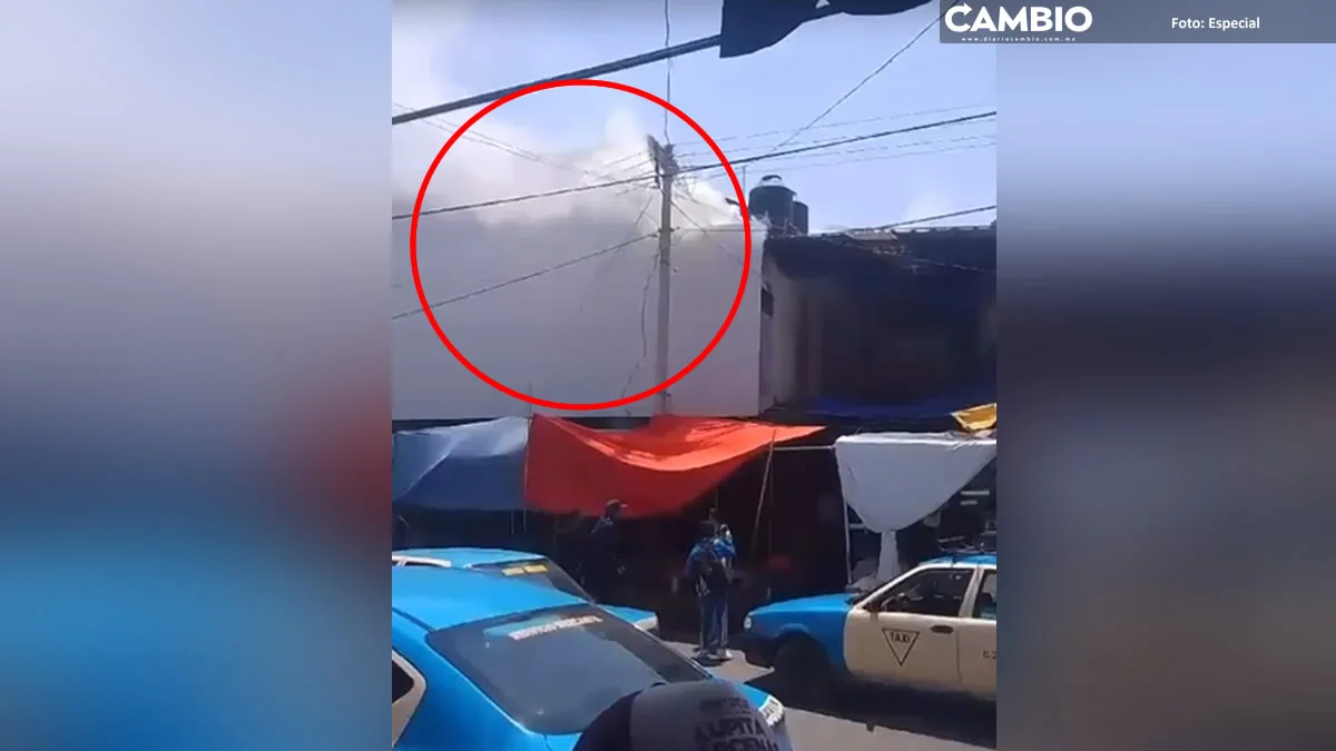¡Cuidado! Se registra explosión e incendio en mercado de Acatlán (VIDEO)