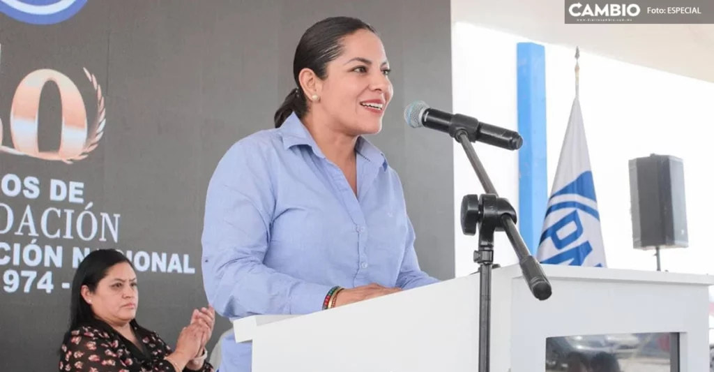 Lupita Cuautle encabezó el 50 aniversario de la fundación del PAN en Cholula