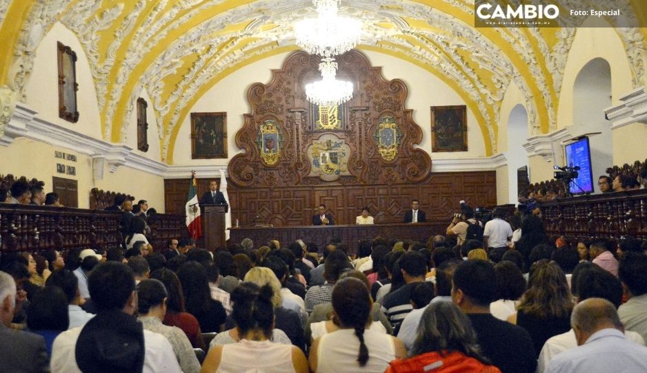 Mario Riestra presenta plan de gobierno municipal al Consejo Universitario