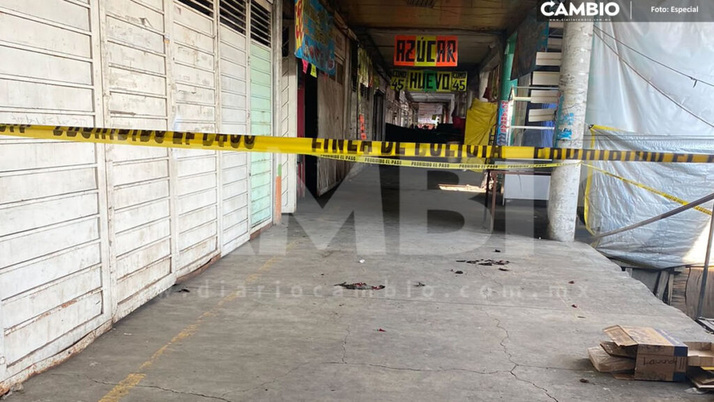 ¡Por un pleito pasional! Lo asesinan a puñaladas en la Central de Abasto