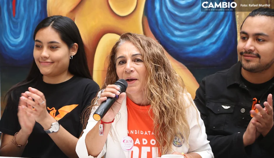 Sofía Pezzat firma agenda animalista que impulsará si llega al Senado (VIDEO)