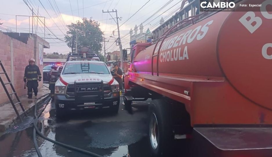 Incendio en recicladora deja dos afectados por intoxicación en Momoxpan