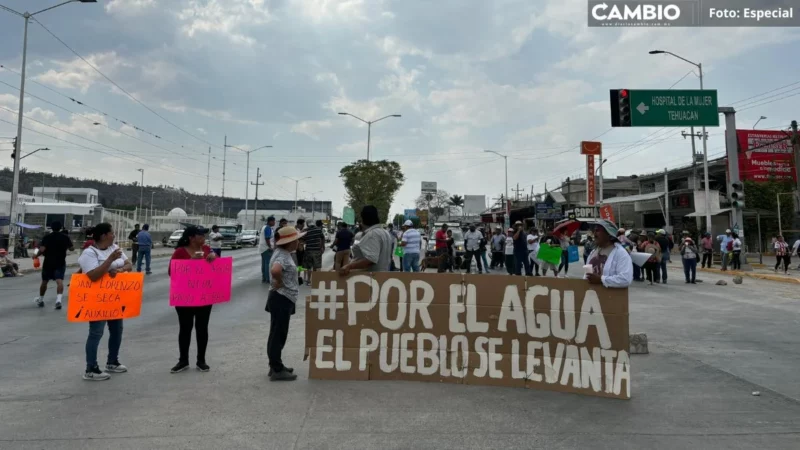 Ayuntamiento de Tehuacán sigue sin clausurar pozos clandestinos; vecinos amagan con bloquear la México-Veracruz