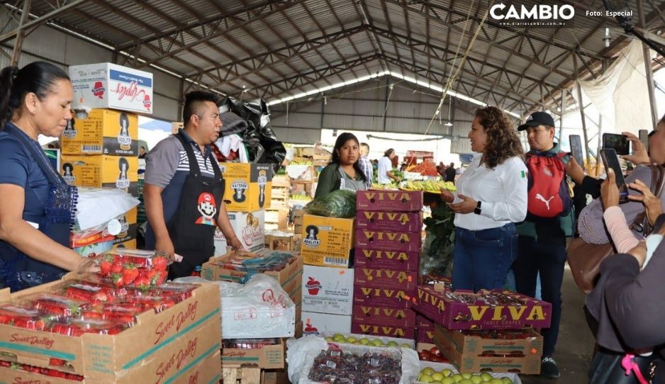 Insta PROFECO a comerciantes del mercado La Purísima a calibrar sus básculas
