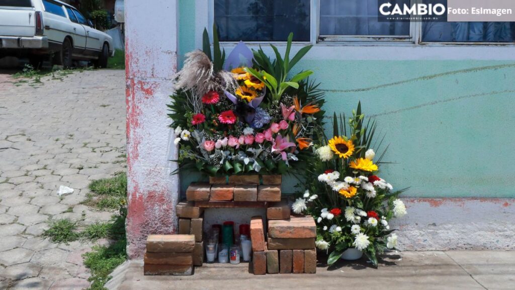 Entre lágrimas, sepultan a la familia Osorio en panteón de Coronango.