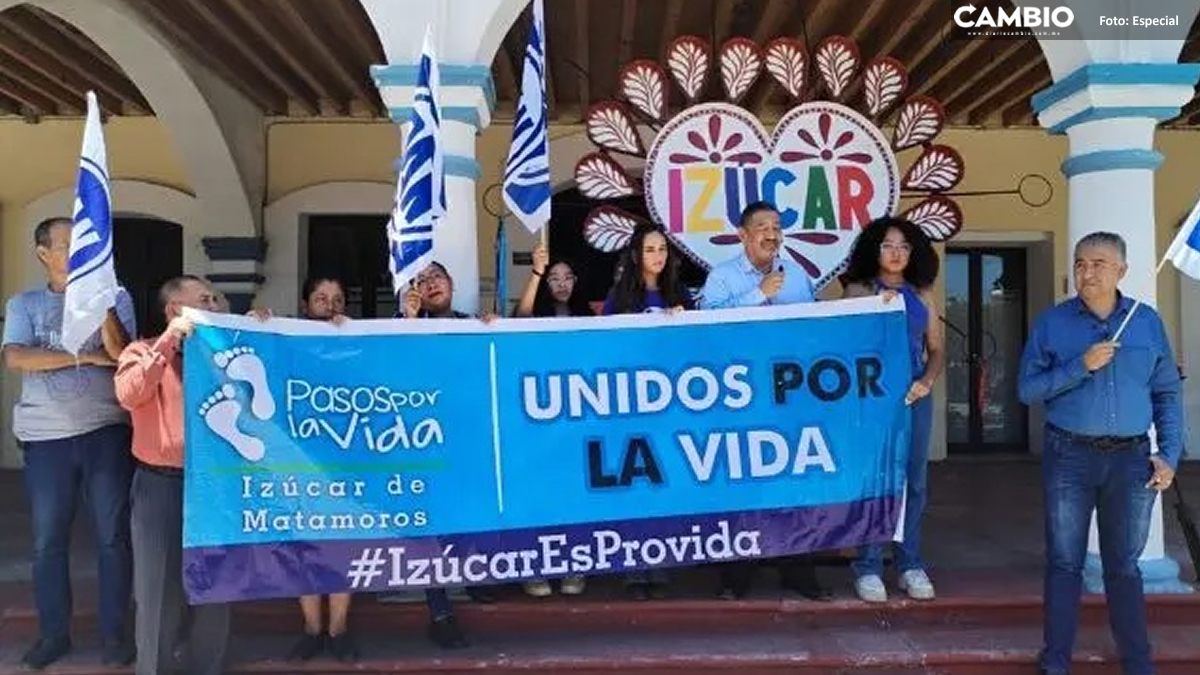 Militantes del PAN protestan a favor de la vida en Izúcar de Matamoros