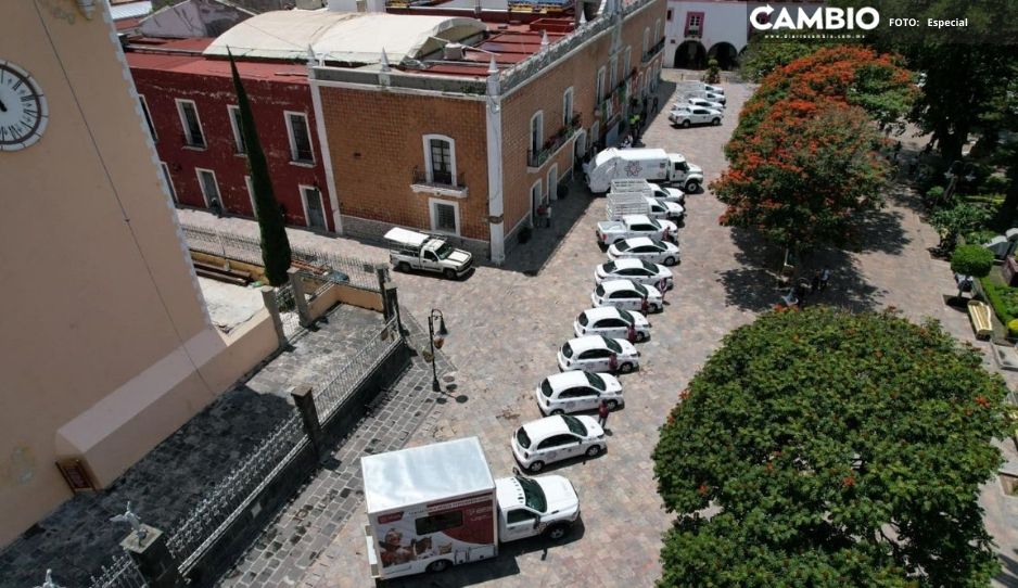 Entrega Ariadna Ayala parque vehicular en apoyo a dependencias del Ayuntamiento de Atlixco