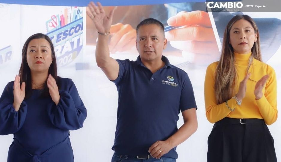 Entrega Edmundo Tlatehui kits escolares y software interactivo a alumnos de primaria CEDAT