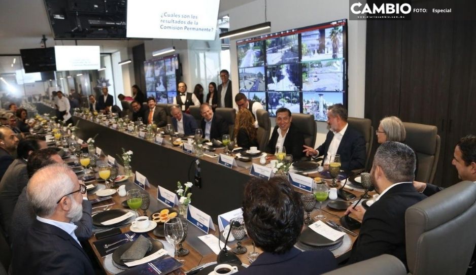 Encabeza Adán Domínguez última sesión de la Comisión Permanente por Puebla