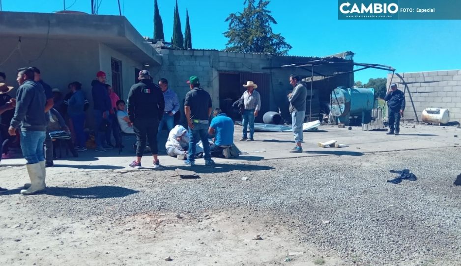 Explosión de caldera en quesería deja un muerto en Tecamachalco