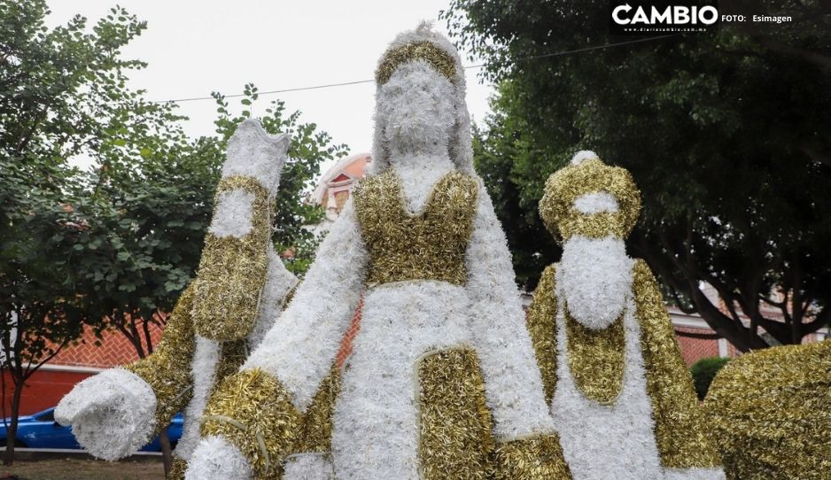¡Llegó la Navidad! Colocan adornos navideños en el Parque de El Carmen (VIDEO)