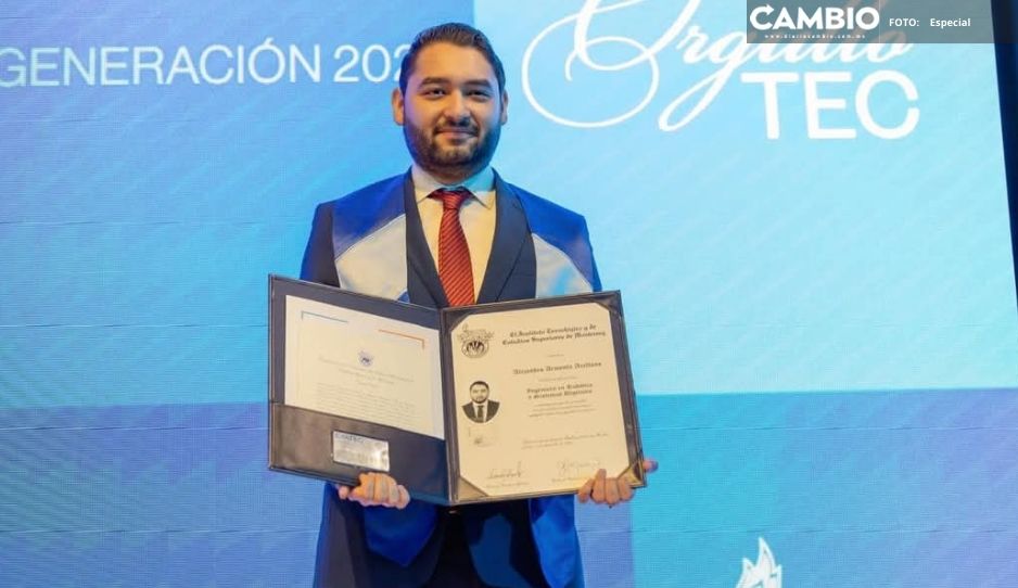Alejandro Armenta Arellano se recibe como Ingeniero en Robótica y Sistemas Digitales
