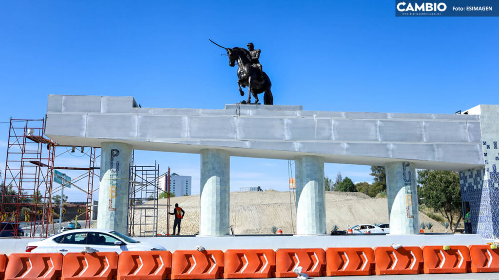 Así es la estatua de Ignacio Zaragoza en distribuidor vial Periférico-Atlixcáyotl