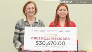 Michelle Talavera entrega donativo de más de 30 mil pesos de Convenciones y Parques a Cruz Roja Puebla