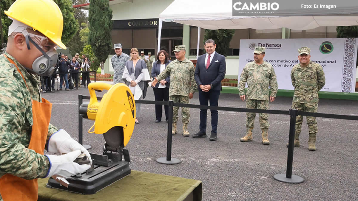 Armenta lidera destrucción de armas decomisadas en Puebla, Tlaxcala y Veracruz