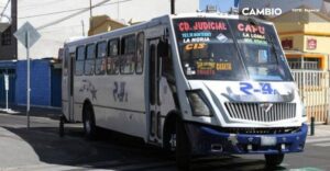 Delincuentes armados asaltan a pasajeros de la Ruta 14 sobre la Diagonal Defensores de la República